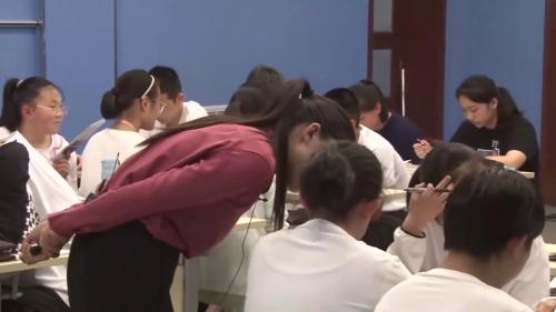 人教版初中地理七上《人类的聚居地——聚落》优质课视频实录-执教：陈丽老师